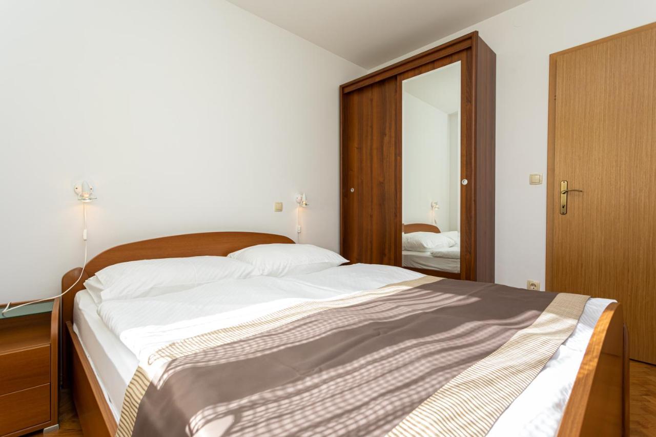Apartments Crnekovic IV Baška Kültér fotó